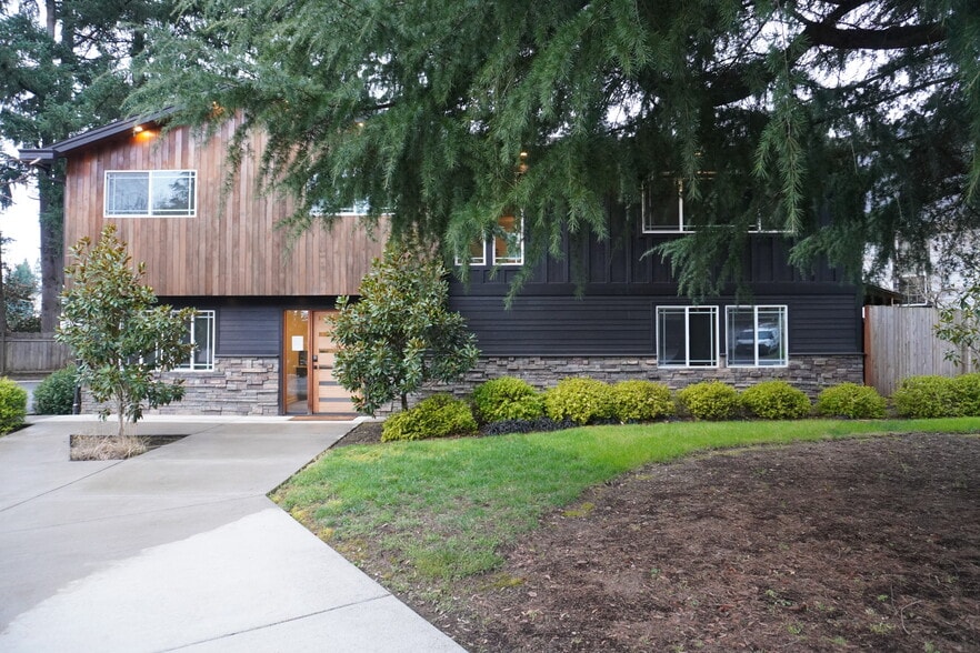 12420 NW 36th Ave, Vancouver, WA for lease - Building Photo - Image 2 of 2