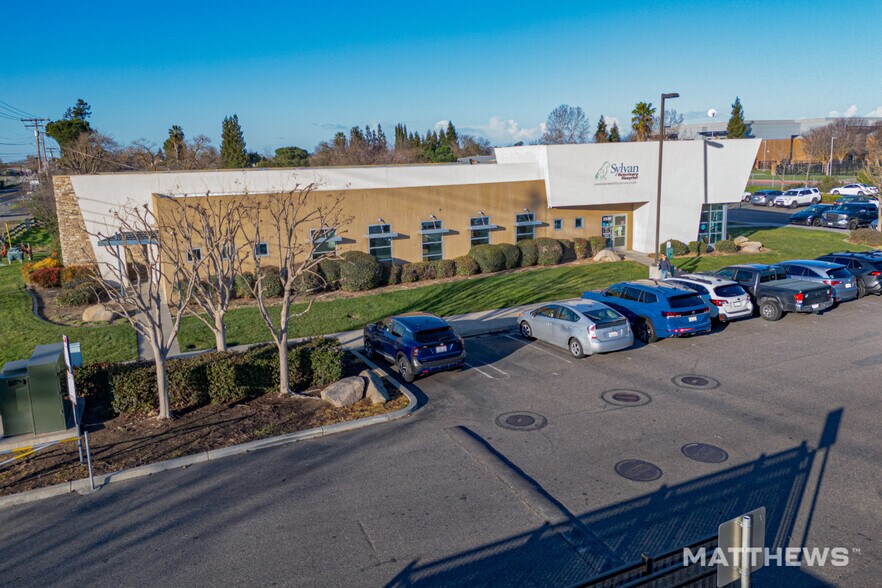3520 Roselle Ave, Modesto, CA à vendre - Photo du bâtiment - Image 2 de 3