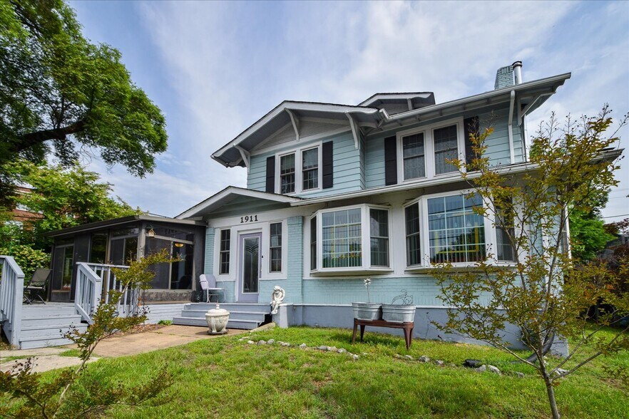 1911 Memorial Ave SW, Roanoke, VA à vendre - Photo du bâtiment - Image 2 de 46