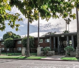 Plus de détails pour 126 E Jamestown St, Stockton, CA - Multi-résidentiel à vendre