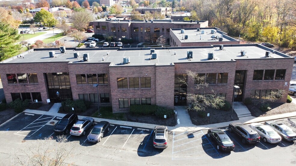 84-93 Omega Dr, Newark, DE à louer - Photo du bâtiment - Image 3 de 5
