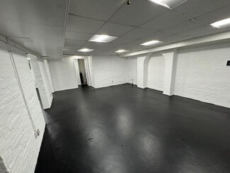 Plus de détails pour 1013 N Charles St, Baltimore, MD - Commerce de détail à louer