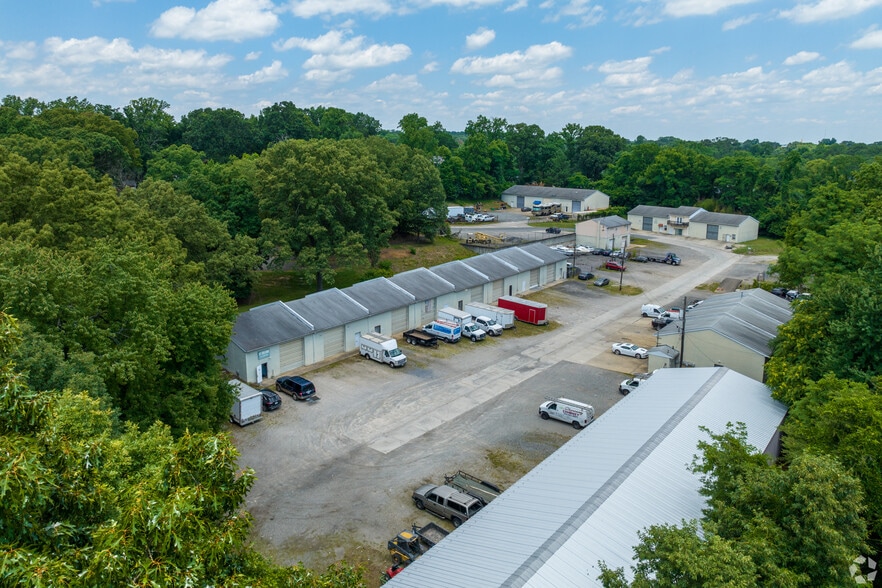 14401 Pine Ln, Woodbridge, VA for lease - Building Photo - Image 2 of 5