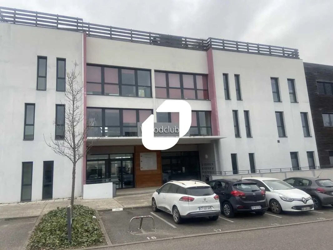 Office in Saint-Priest for lease Building Photo- Image 1 of 7