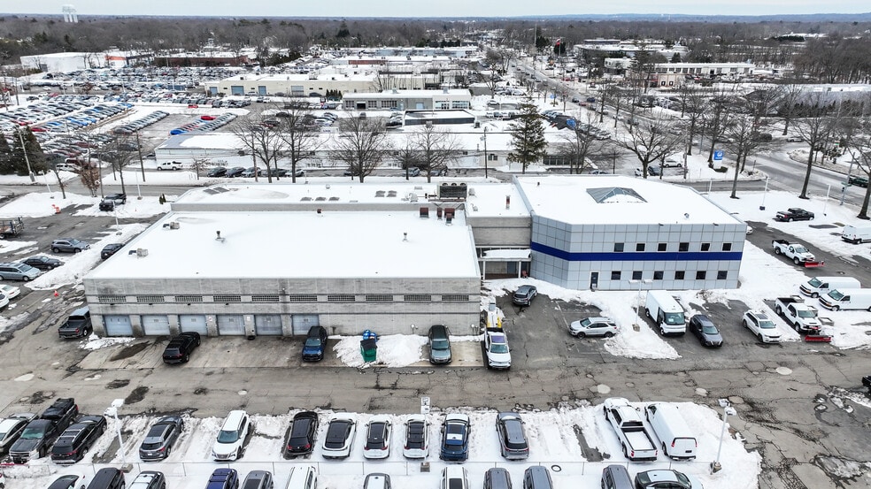 535 Middle Country Rd, Saint James, NY for sale - Aerial - Image 3 of 5
