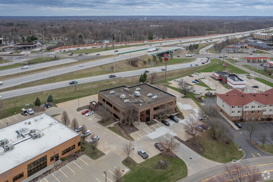1575 Corporate Woods Pky, Uniontown, OH for lease - Aerial - Image 3 of 7