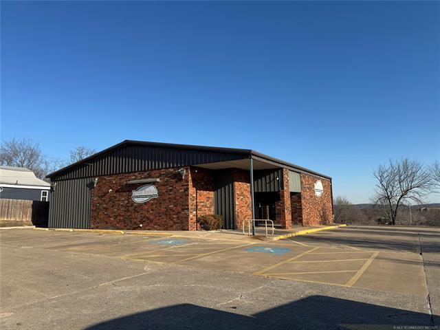1029 E Washington Ave, Mcalester, OK à vendre - Photo du bâtiment - Image 2 de 35