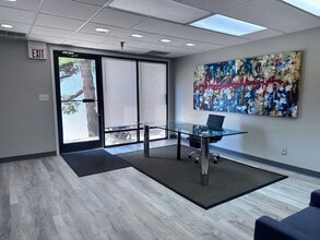 153-154 Patchen Dr, Lexington, KY for lease Interior Photo- Image 2 of 8