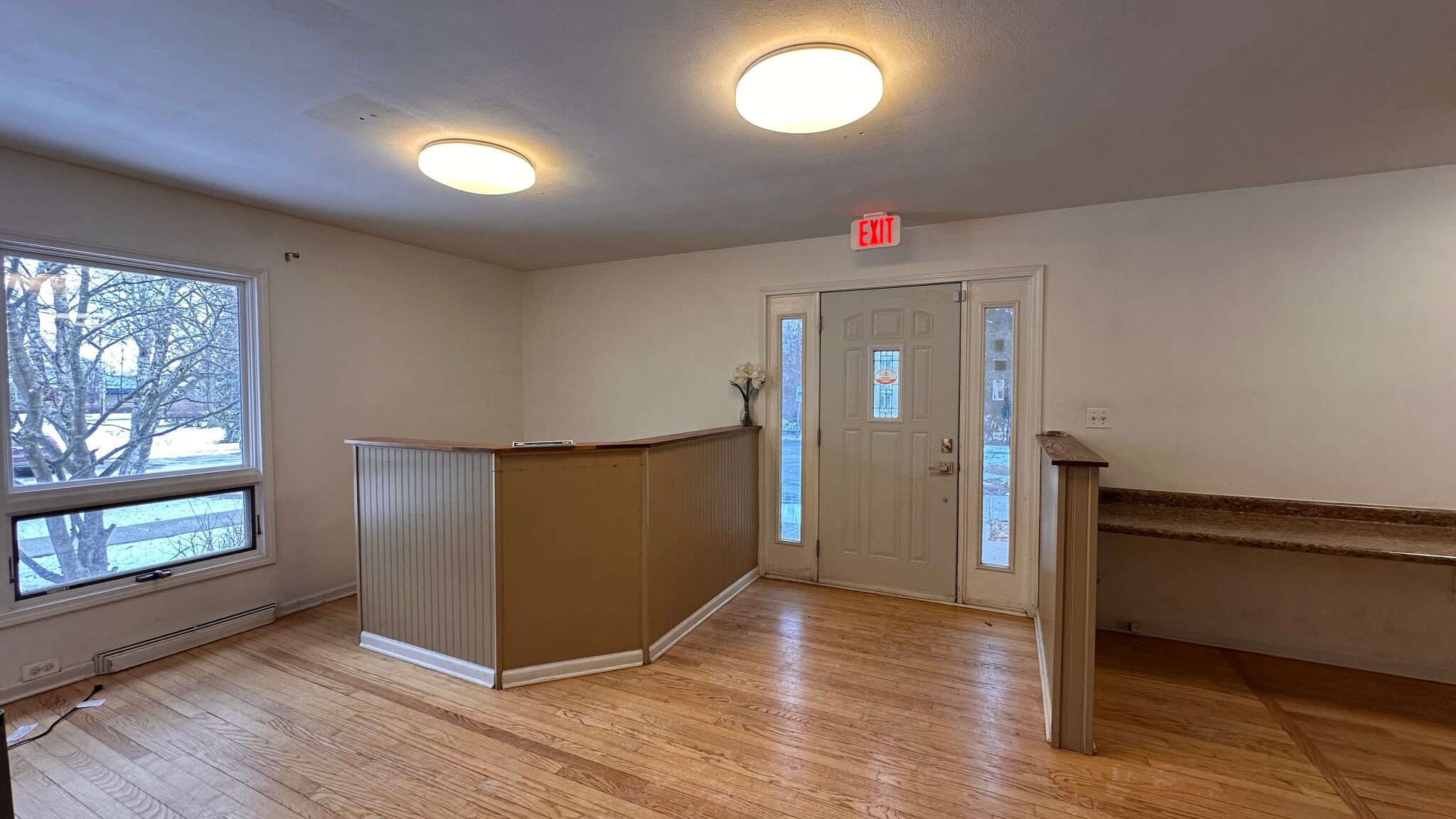 682 W Boughton Rd, Bolingbrook, IL for lease Interior Photo- Image 1 of 16