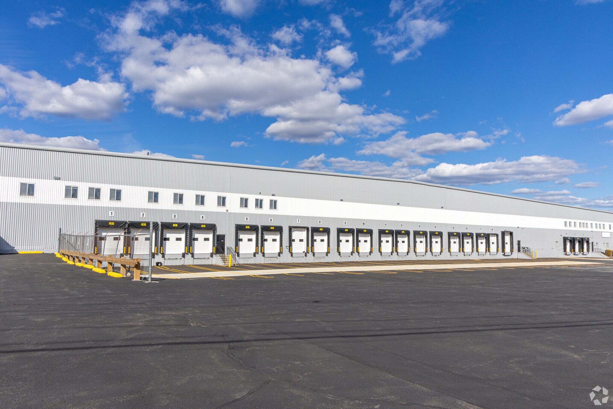 485 Wildwood Ave, Woburn, MA à louer Photo du bâtiment- Image 1 de 6