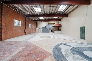 Plus de détails pour 8647 San Fernando Rd, Sun Valley, CA - Bureau/Commerce de détail, Industriel à louer