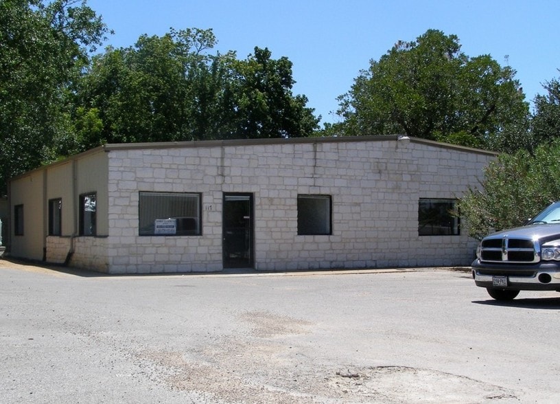 117 W Loop 150, Bastrop, TX for sale - Building Photo - Image 3 of 3