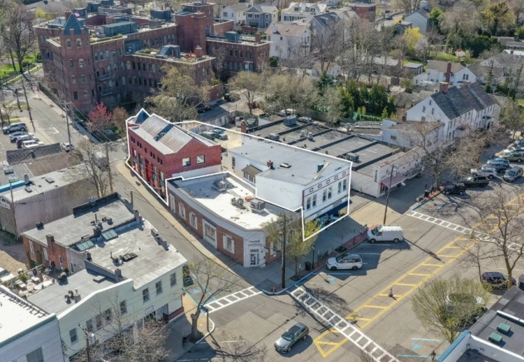 75 Washington St, Sag Harbor, NY for lease - Aerial - Image 2 of 9