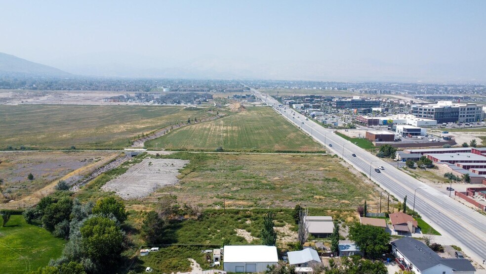 4191 W 13400 S, Riverton, UT à vendre - Photo du bâtiment - Image 3 de 17