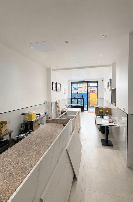 176 Rue Ordener, Paris for lease Interior Photo- Image 1 of 5