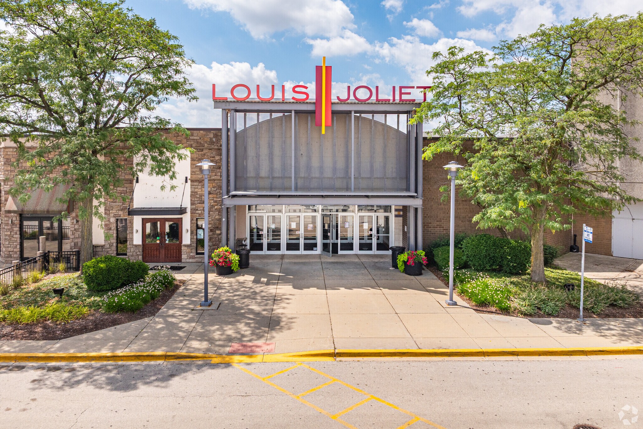 3340 Mall Loop Dr, Joliet, IL à louer Photo principale- Image 1 de 7