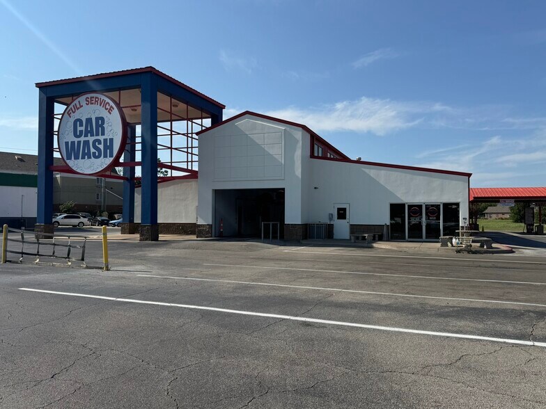 9800 N 119th East Ave, Owasso, OK à vendre - Photo du bâtiment - Image 1 de 14