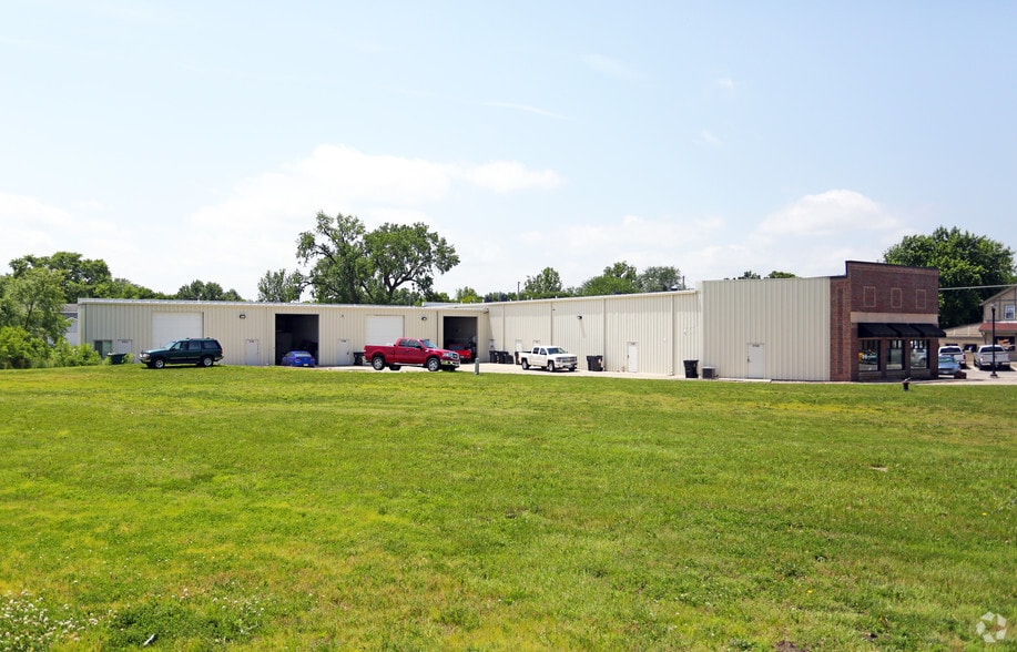 315 SW Maple St, Ankeny, IA for lease - Building Photo - Image 2 of 5