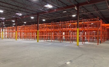 415 Traders Blvd E, Mississauga, ON for lease Interior Photo- Image 2 of 4