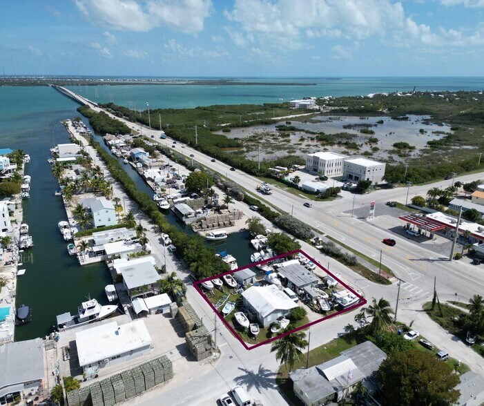 24931 Overseas Hwy, Summerland Key, FL à vendre - Photo du bâtiment - Image 3 de 8