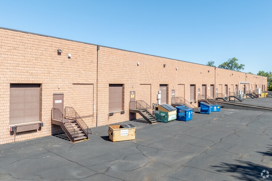 777 Schwab Rd, Hatfield, PA for lease - Building Photo - Image 3 of 5