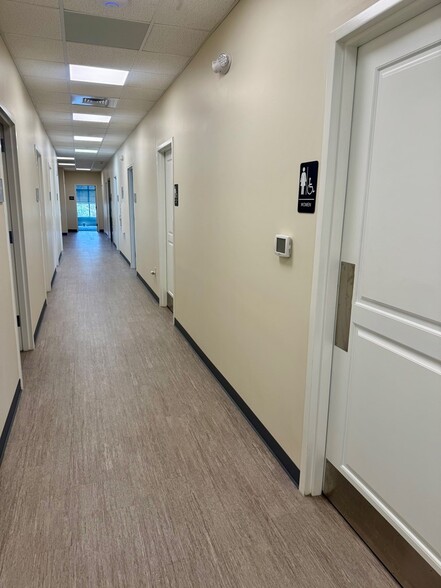 172 Luds Way, Dothan, AL for lease - Interior Photo - Image 2 of 11