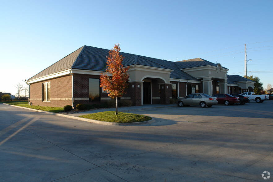 10333 E 21ST St N, Wichita, KS for lease - Building Photo - Image 2 of 10