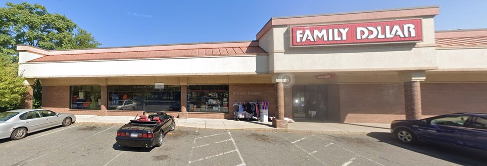 59 N Main St, Bristol, CT for lease - Building Photo - Image 2 of 3