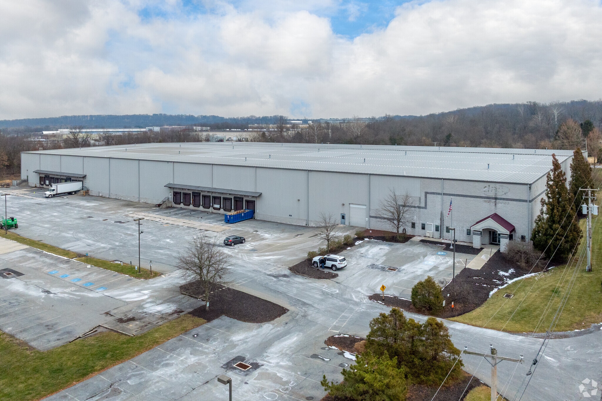 1875 Zeager Rd, Elizabethtown, PA for lease Primary Photo- Image 1 of 8