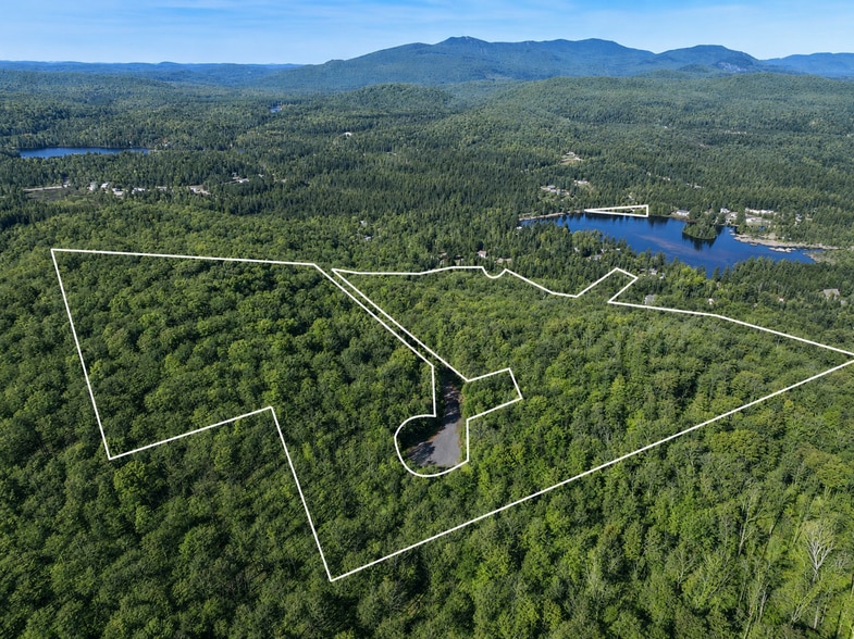 Ch Du Vison, Lac-superieur, QC for sale - Building Photo - Image 1 of 9
