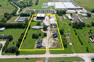 Plus de détails pour Industrial Space on 4+ Acres – à vendre, Huntsville, TX