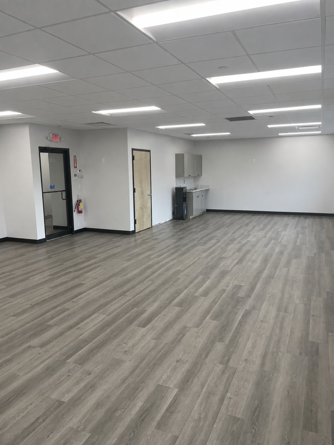 190 Blydenburgh Rd, Islandia, NY for lease Interior Photo- Image 1 of 3