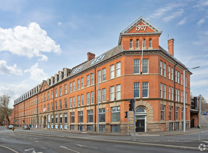 2-6 Castle Blvd, Nottingham for lease - Primary Photo - Image 1 of 7