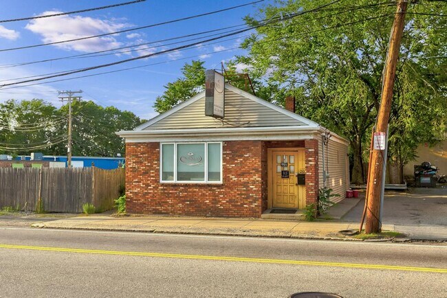 More details for 202 Neponset Valley Pky, Hyde Park, MA - Retail for Sale