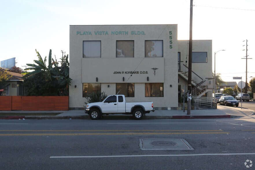 5555 S Inglewood Blvd, Culver City, CA à louer - Photo du bâtiment - Image 3 de 4