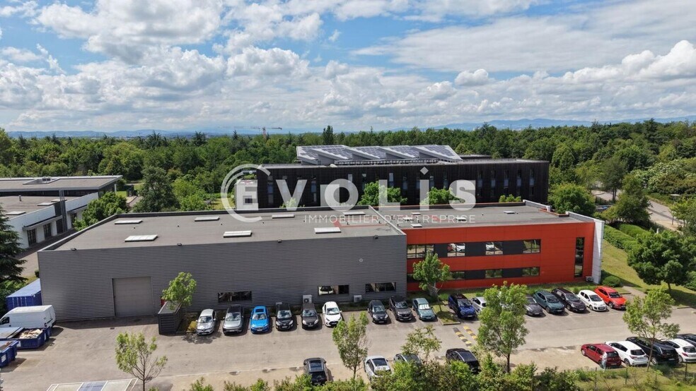 279 Allée Jacques Monod, Saint-Priest for lease - Building Photo - Image 2 of 33
