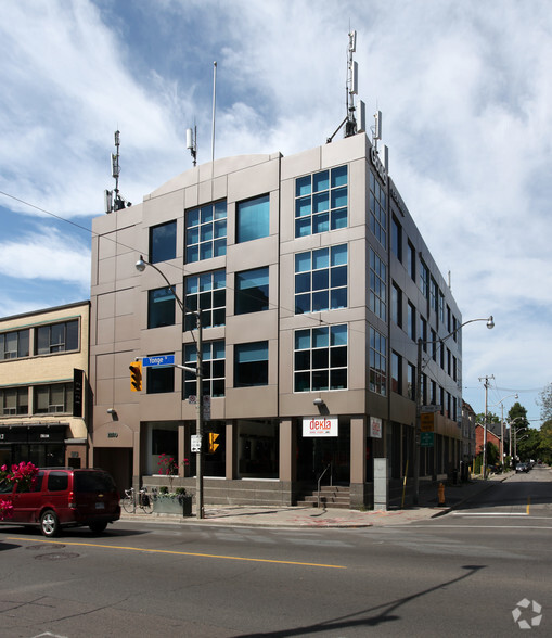 1220 Yonge St, Toronto, ON for lease - Primary Photo - Image 1 of 2