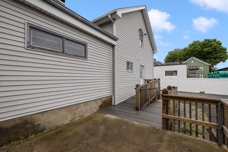 84-86 Kilvert St, Warwick, RI for sale - Building Photo - Image 3 of 40
