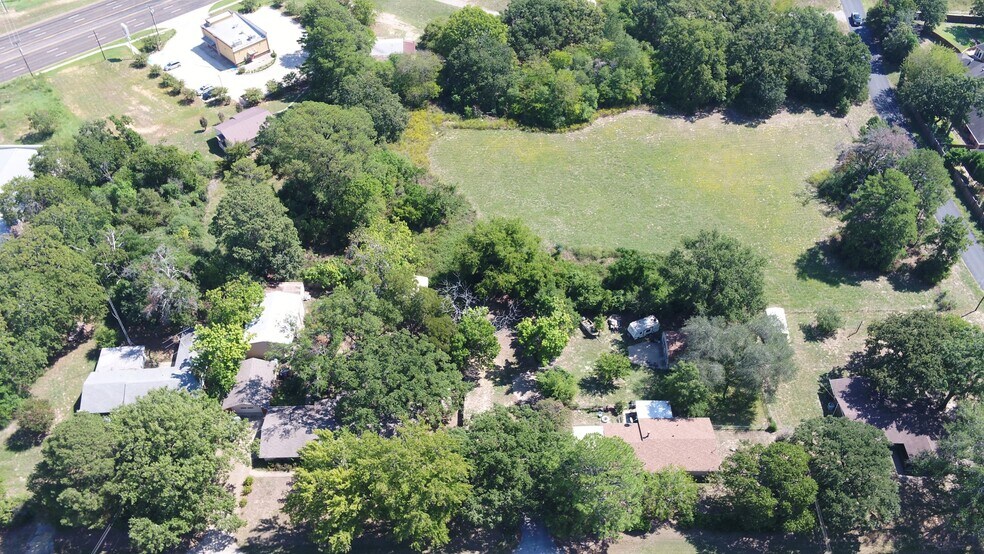 5133 Troup Hwy, Tyler, TX à louer - Photo du bâtiment - Image 3 de 31