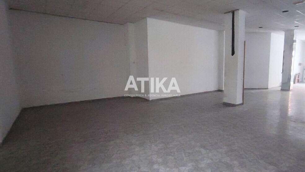 Commerce de détail dans Ontinyent à vendre - Photo du bâtiment - Image 2 de 8