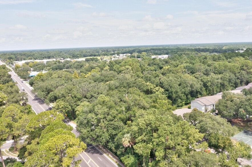 766 23rd Ave, Gainesville, FL for sale - Aerial - Image 2 of 5
