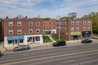 Plus de détails pour 371 Lancaster Ave, Haverford Township, PA - Commerce de détail à louer