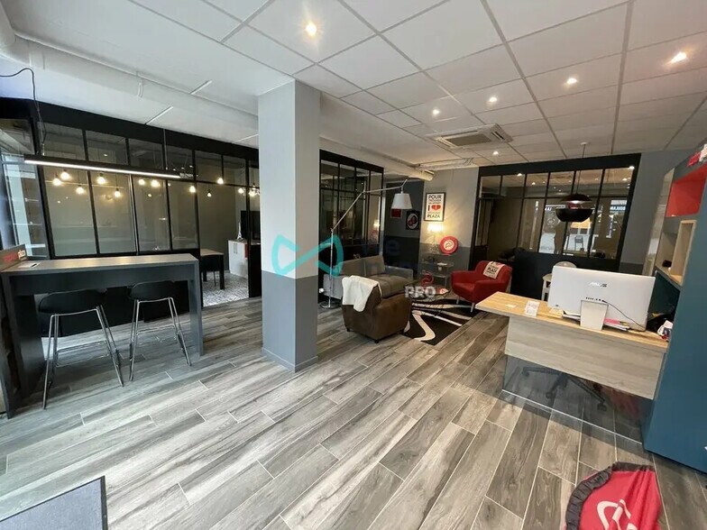 Retail in Bezannes for lease - Interior Photo - Image 2 of 6