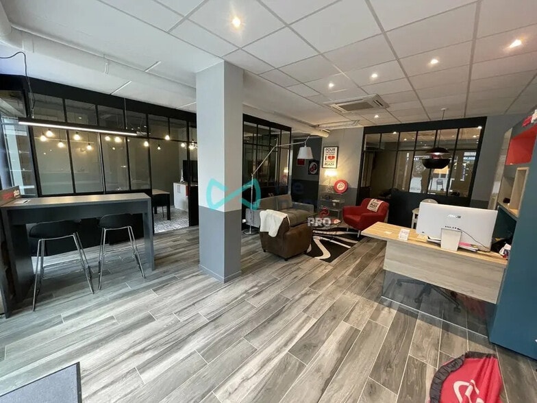 Commerce de détail dans Bezannes à louer - Photo intérieure - Image 2 de 6