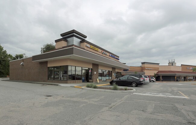 Plus de détails pour 19531-19585 Fraser Hwy, Surrey, BC - Commerce de détail à louer