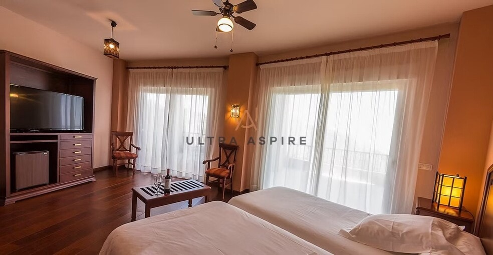 C. Estacion, Marbella, Málaga à vendre - Photo du bâtiment - Image 2 de 11