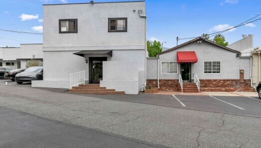 842 Foothill Blvd, La Cañada Flintridge, CA à vendre - Photo principale - Image 1 de 38