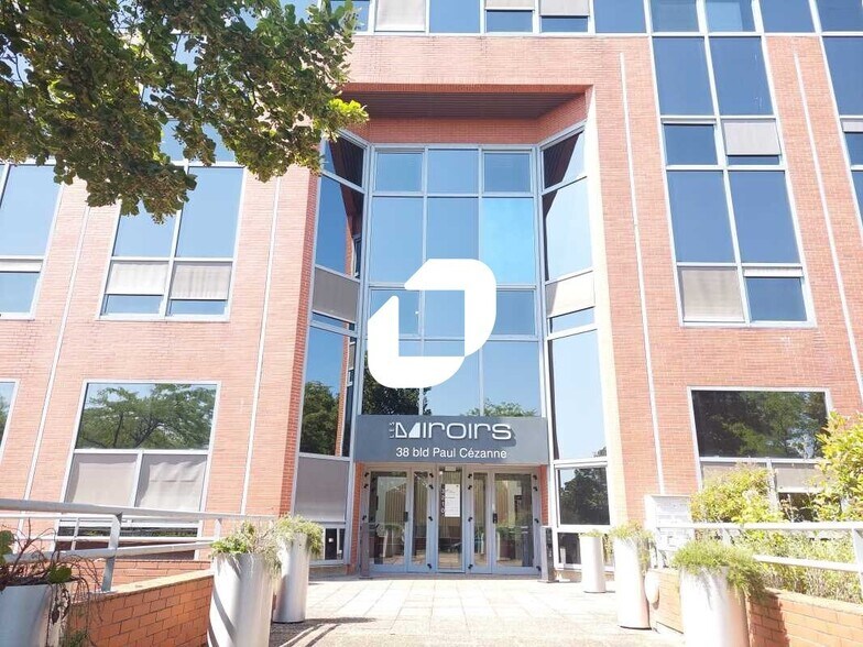 38 Boulevard Paul Cézanne, Guyancourt for lease - Building Photo - Image 2 of 17