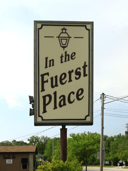 8111-8141 Broadview Rd, Broadview Heights, OH à louer - Photo du bâtiment - Image 3 de 4