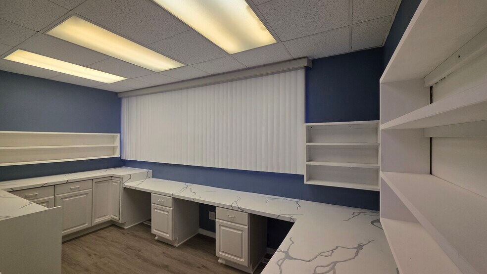 243 Southbound Gratiot Ave, Mount Clemens, MI à vendre - Photo du bâtiment - Image 3 de 7